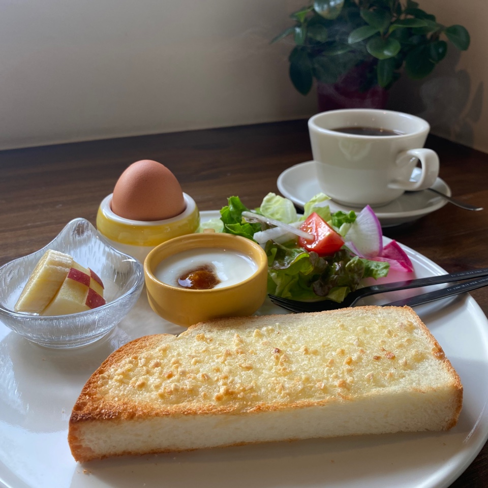 カフェ モモンスラン