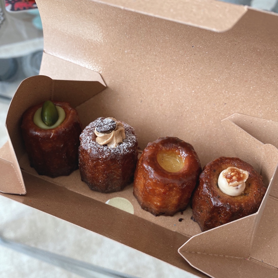 カヌレ専門店 ガトーミュール