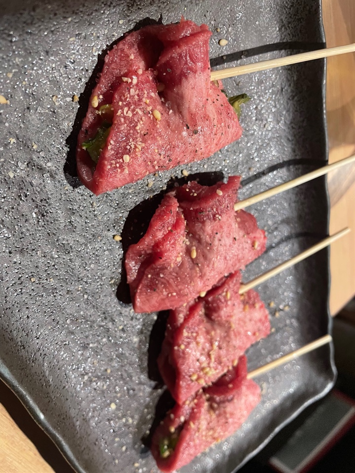 アリラン飯店 岡野交差点側