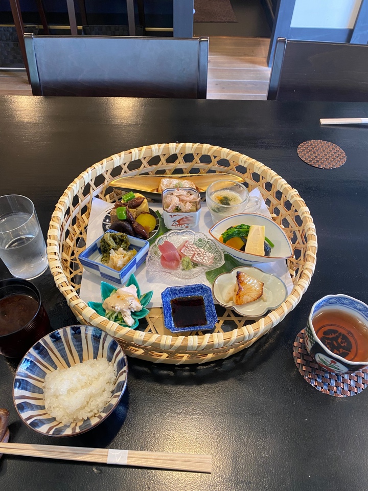 喰いきり料理 うしお