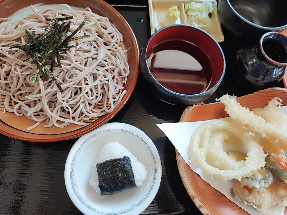 手打ち蕎麦からまつ園