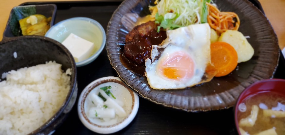 新潟市西区にある わーぷさんでランチ 食堂わーぷ ツクツク グルメ 投稿型グルメデーターベース